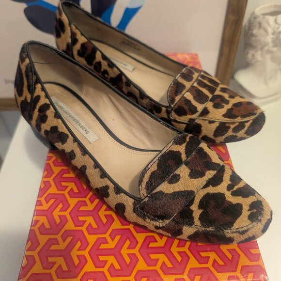 Diane Von Furstenberg Leopard Pony Hair Loafers Size 6.5 - Picture 2 of 5
